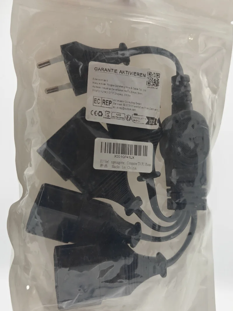 European multi-outlet power splitter cable